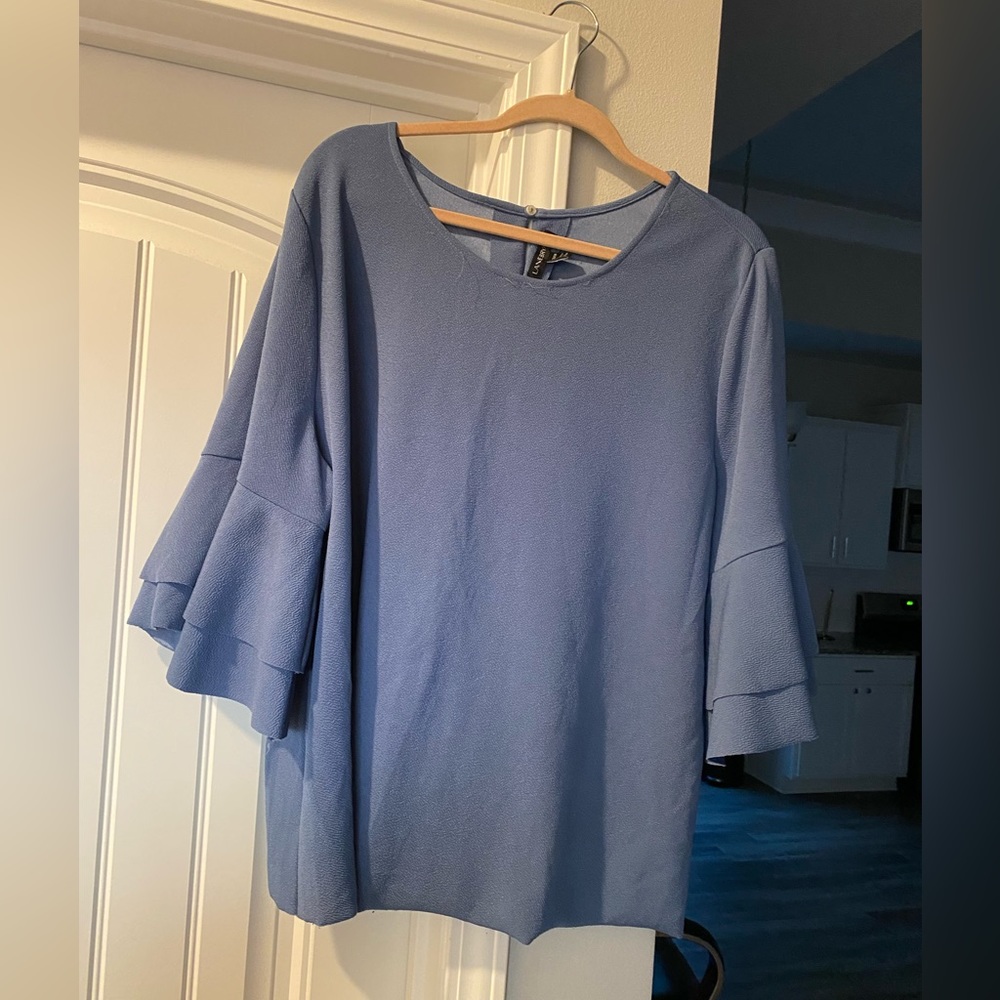 Lane Bryant tier Sleeved top